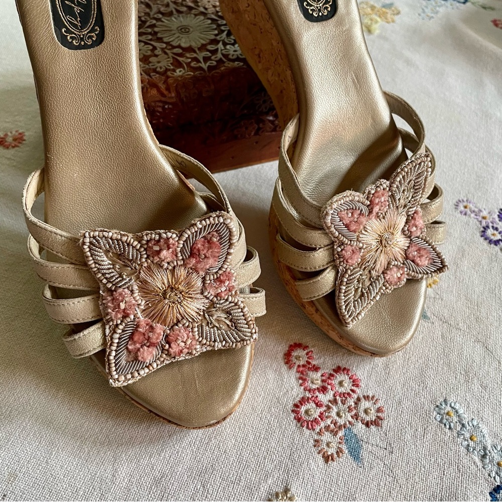 Salpy Handmade Leather w/ Cork Wedge Sandal. Beaded Detailing. Size 9 - Picture 13 of 15